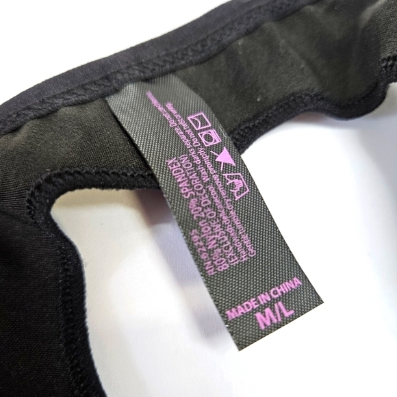 NEW Fantasy Lingerie PLAY Sexy Black Wet Look Heart Cut-Out Panty M/L - Picture 3 of 4